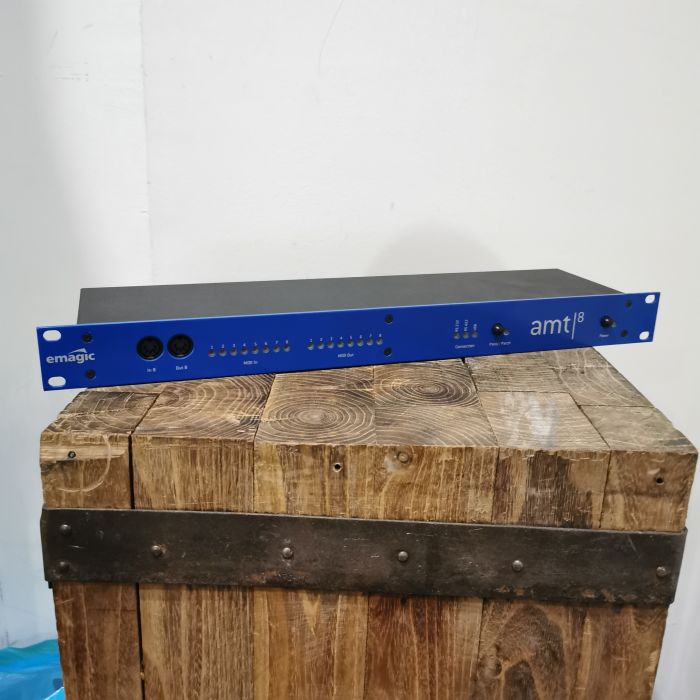 INTERFACCIA MIDI EMAGIC AMT8+ALIMENT. USATA main product photo