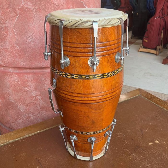 Tamburo Dholak realizzato in India main product photo