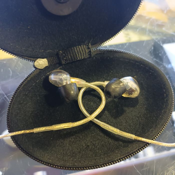IN EAR SHURE SE 425 USATO main product photo