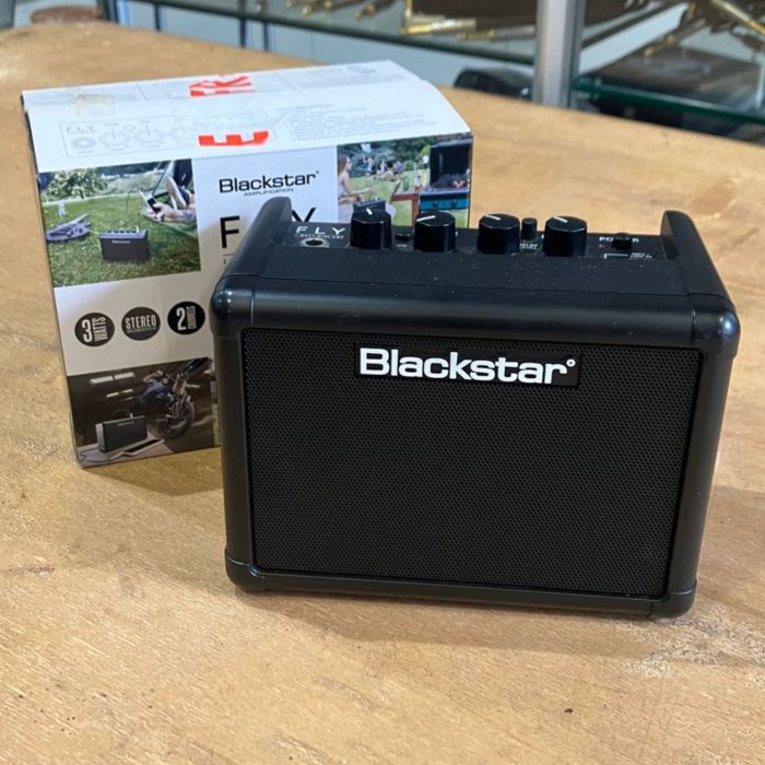 AMPLIFICATORE PORTATILE BLACKSTAR FLY3 USATO main product photo