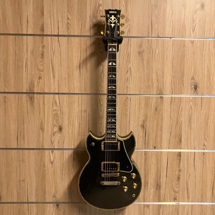CHITARRA ELETTRICA YAMAHA SG3000S USATA main product photo