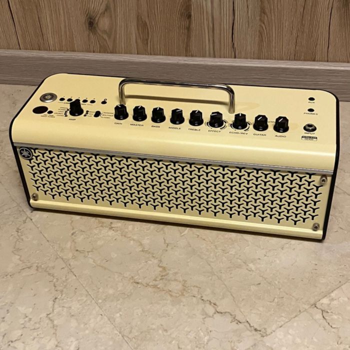 AMPLIFICATORE YAMAHA THR30II USATO main product photo