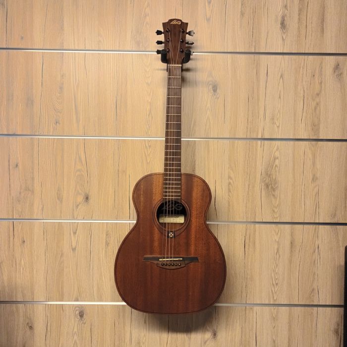 CHITARRA ACUSTICA LAG TRAVEL-KA TRAMONTANE KHAYA CON BORSA USATA main product photo