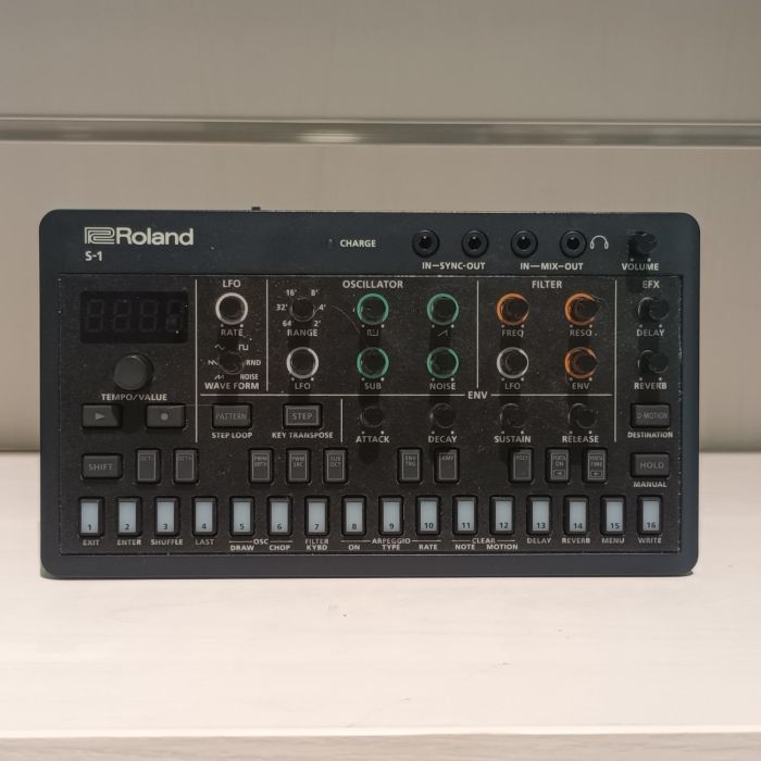 SYNTH ROLAND S1 USATO main product photo