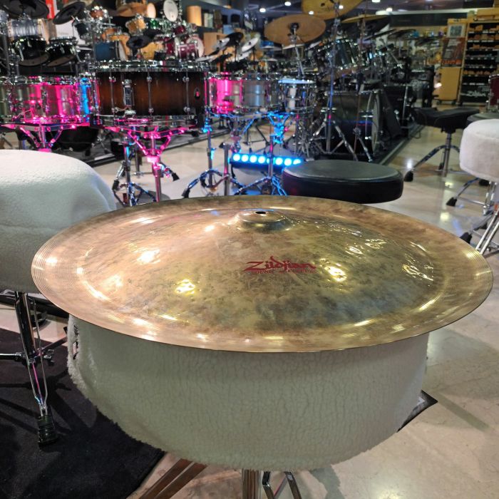 PIATTO ORIENTAL CHINA TRASH ZILDJIAN 20" USATO main product photo