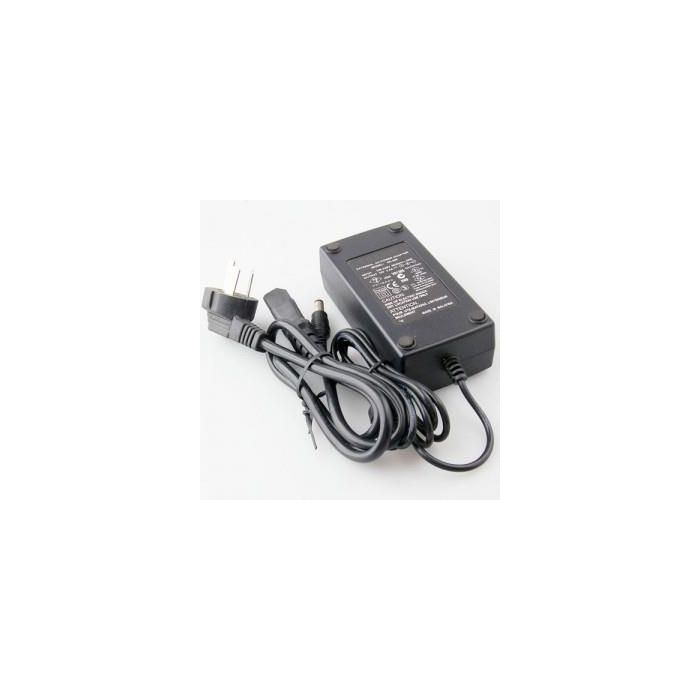 Alimentatore Yamaha PA300C main product photo