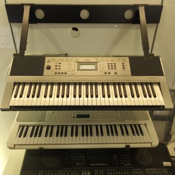 TASTIERA YAMAHA PSR-E353 USATA