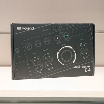 SYNTH ROLAND E4 USATO