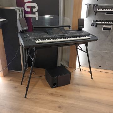 TASTIERA YAMAHA TYROS 4 CON FLIGHTCASE+KIT CASSE USATA