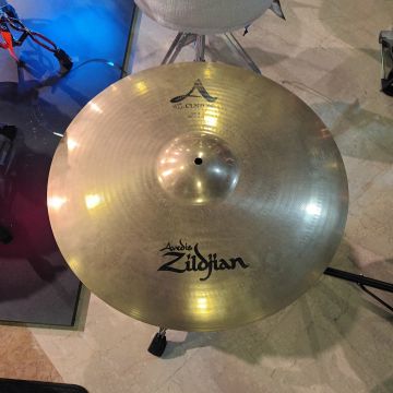 PIATTO ZILDJIAN 20" AVEDIS RIDE USATO